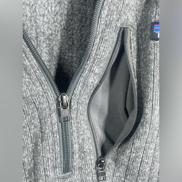 Patagonia®
Men's Better Sweater® Ribbed Knit Sweater
1/4 zipper,‎ size L - Picture 6 of 8